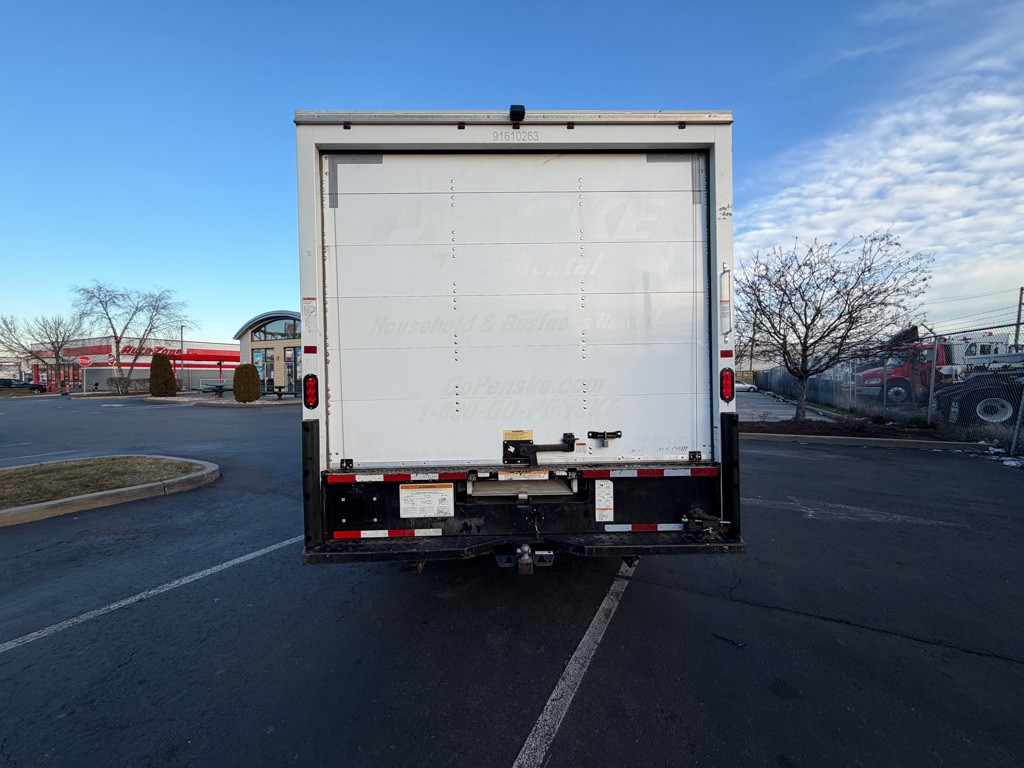 2018 Ford Econoline Image 6