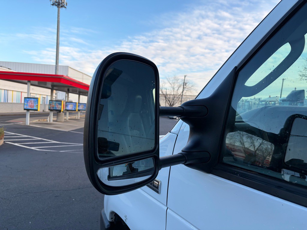 2018 Ford Econoline Image 11