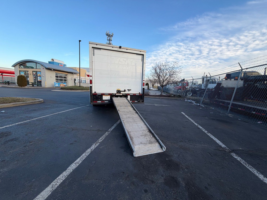 2018 Ford Econoline Image 14