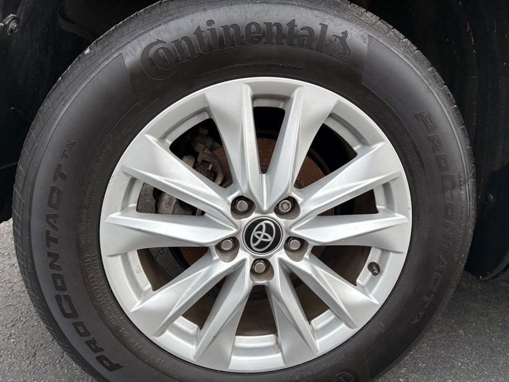 2023 Toyota Corolla Image 39