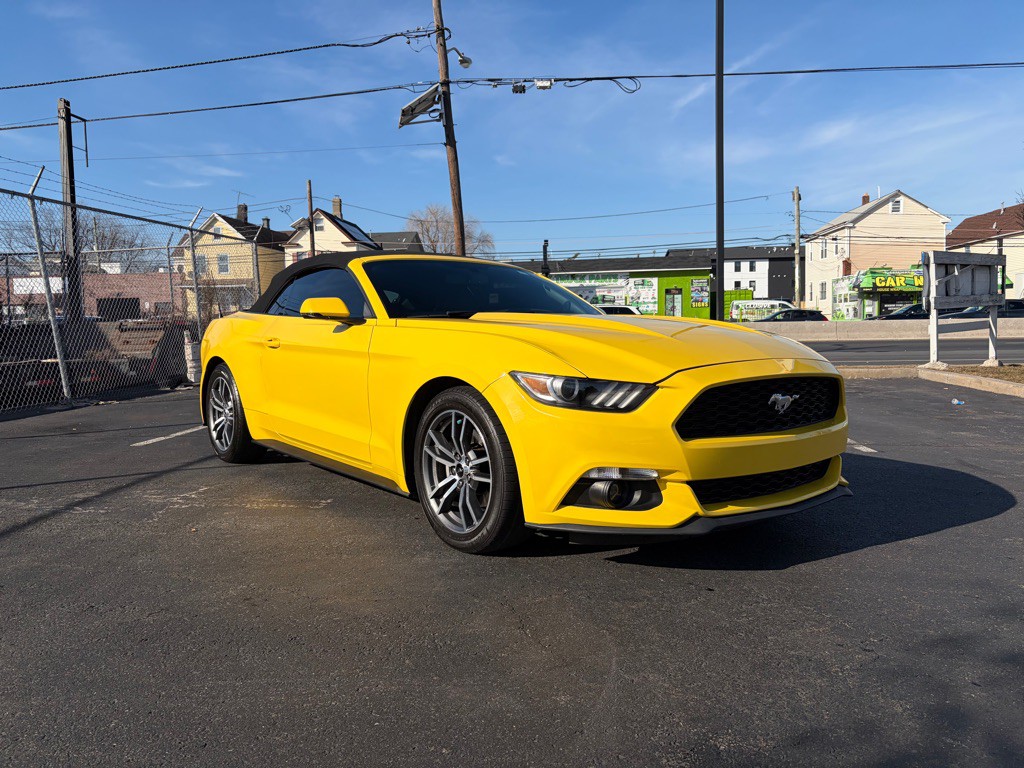 2016 Ford Mustang Image 1