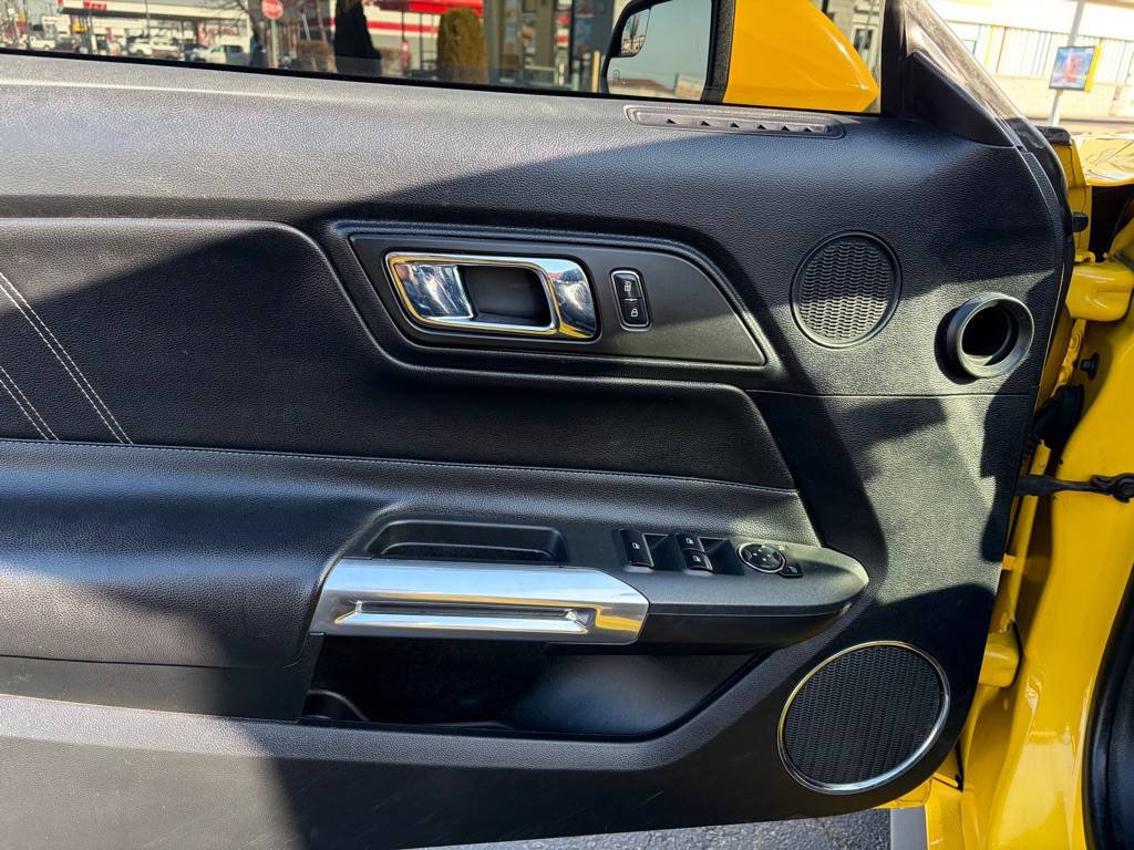 2016 Ford Mustang Image 10