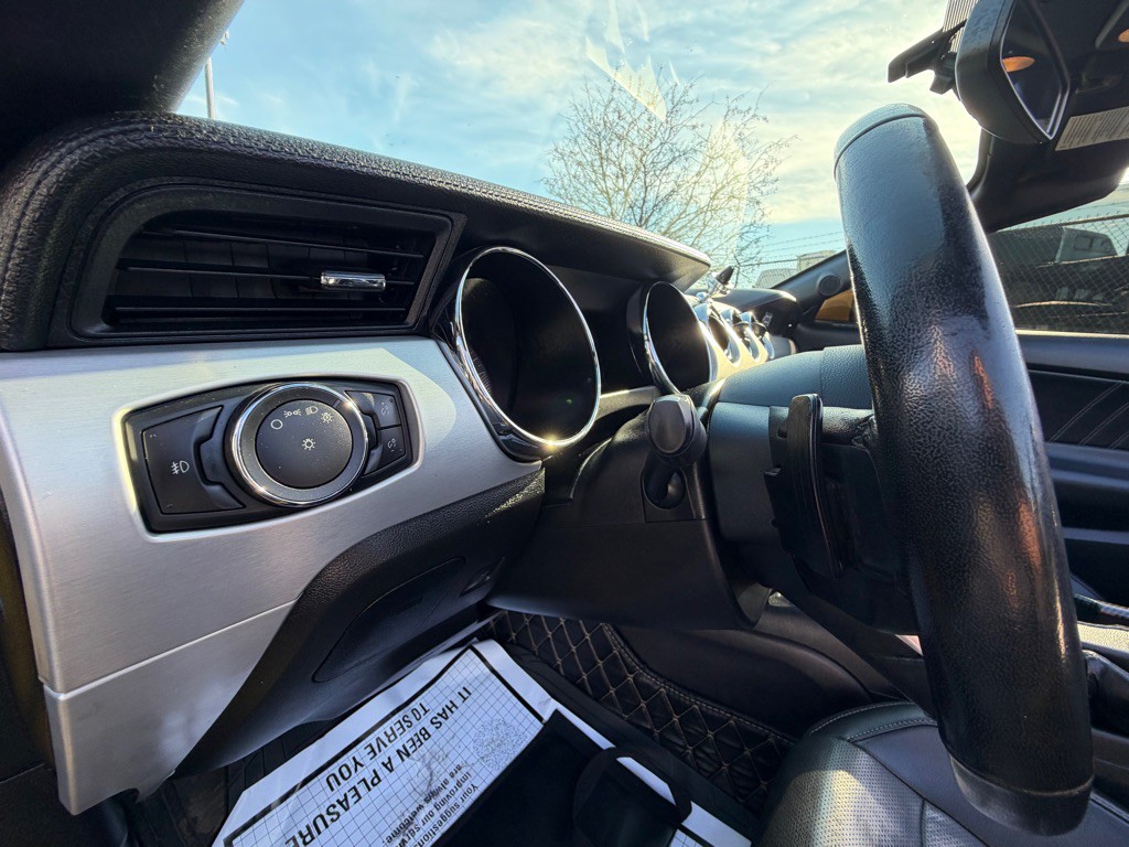 2016 Ford Mustang Image 13