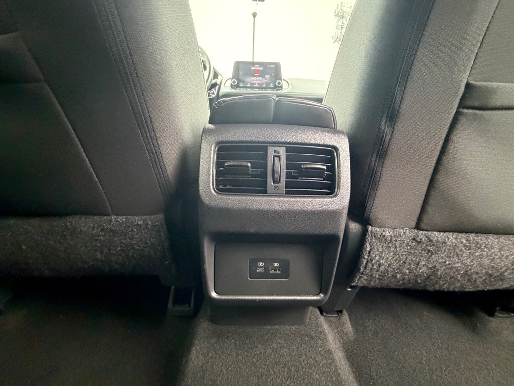 2022 Nissan Rogue Image 35