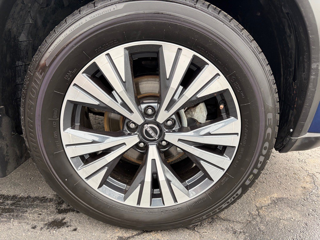 2022 Nissan Rogue Image 41