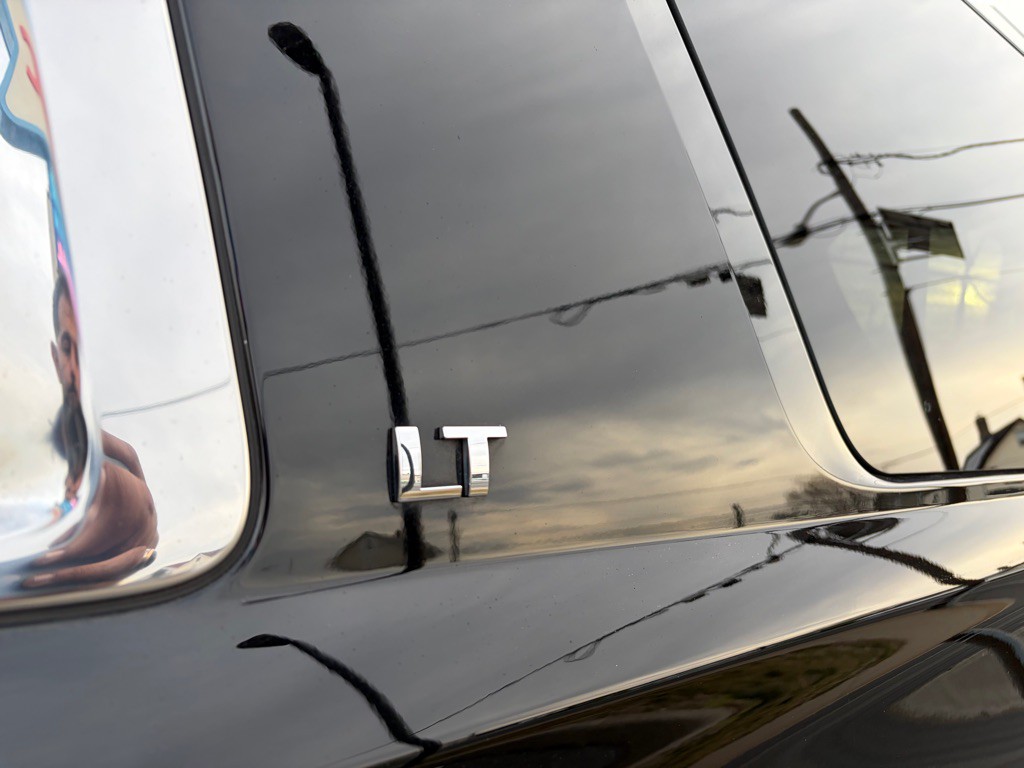 2018 Chevrolet Suburban Image 9