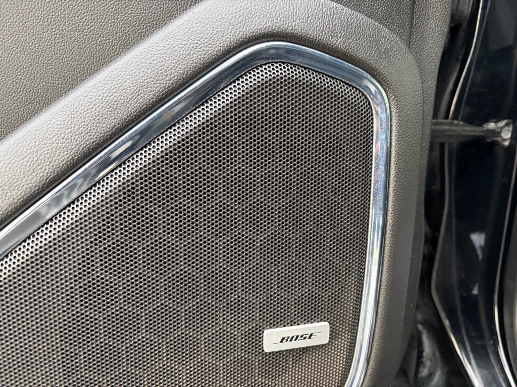 2018 Chevrolet Suburban Image 11