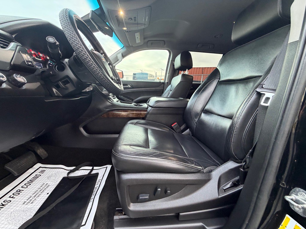 2018 Chevrolet Suburban Image 12