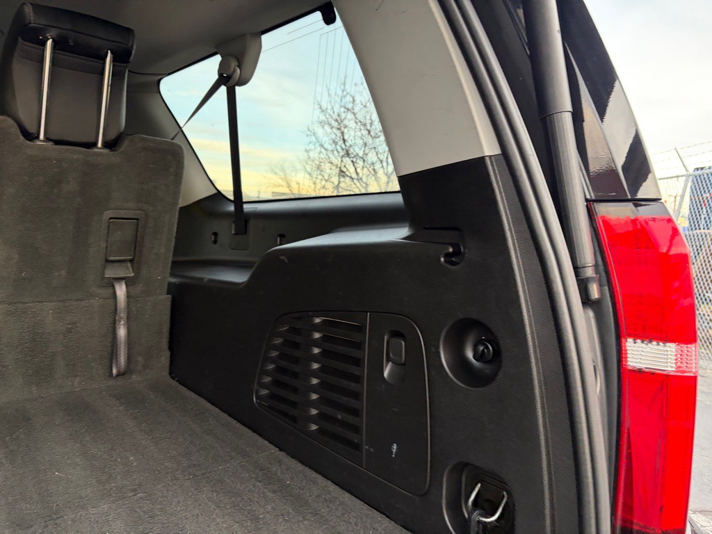 2018 Chevrolet Suburban Image 33