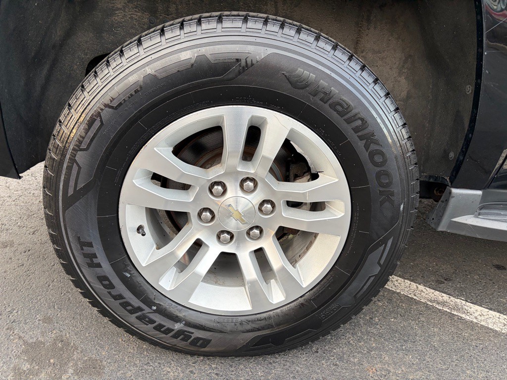 2018 Chevrolet Suburban Image 37