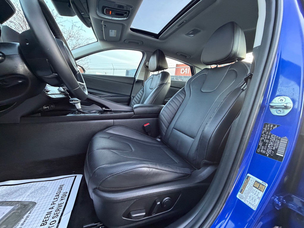 2025 Hyundai Elantra Image 13