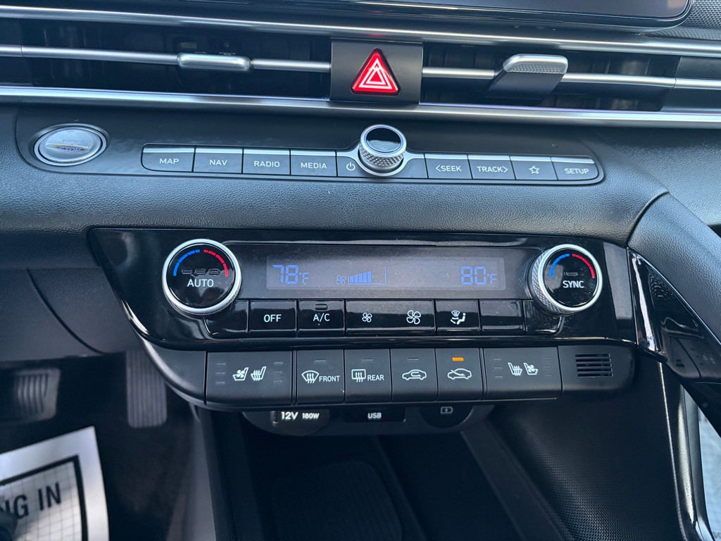 2025 Hyundai Elantra Image 23