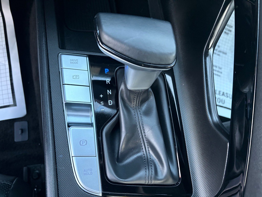 2025 Hyundai Elantra Image 25