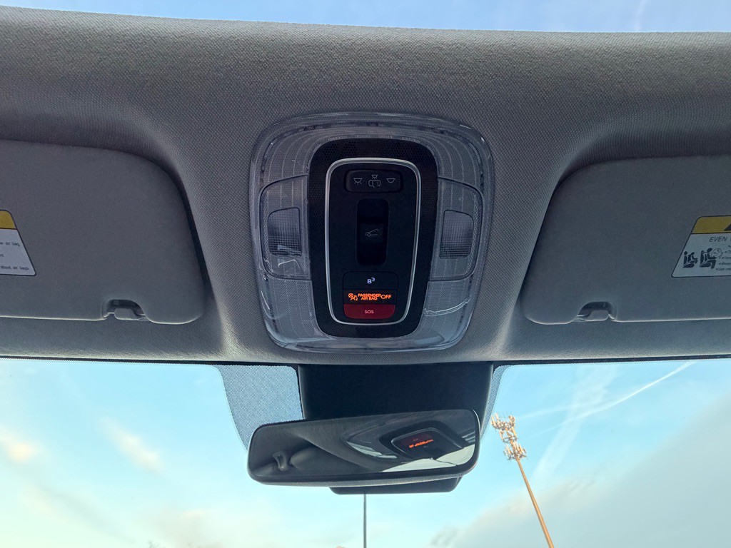 2025 Hyundai Elantra Image 27