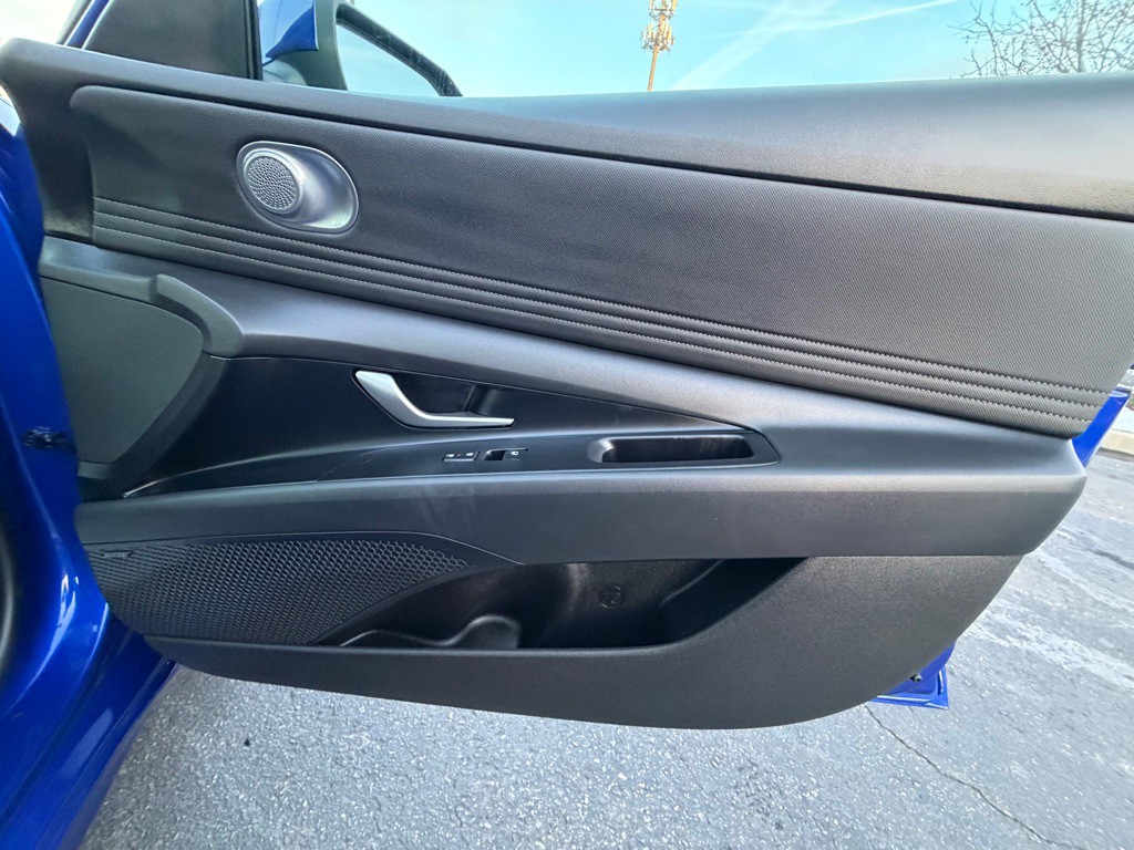 2025 Hyundai Elantra Image 29