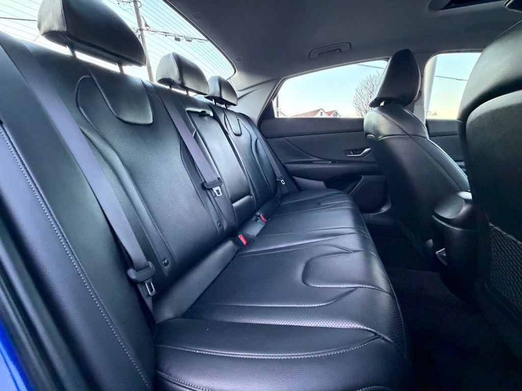 2025 Hyundai Elantra Image 33