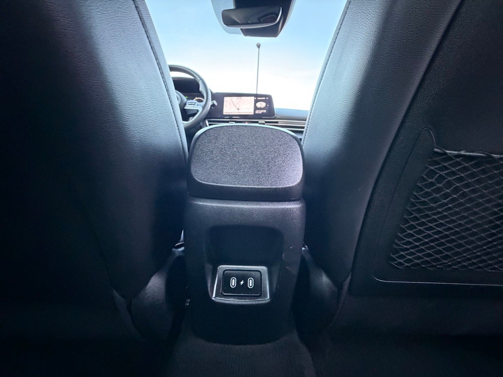 2025 Hyundai Elantra Image 34