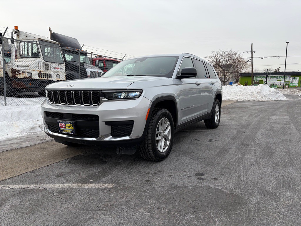2021 Jeep Grand Cherokee Image 3