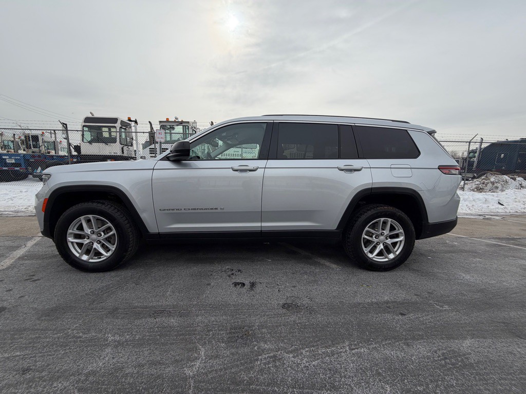 2021 Jeep Grand Cherokee Image 4