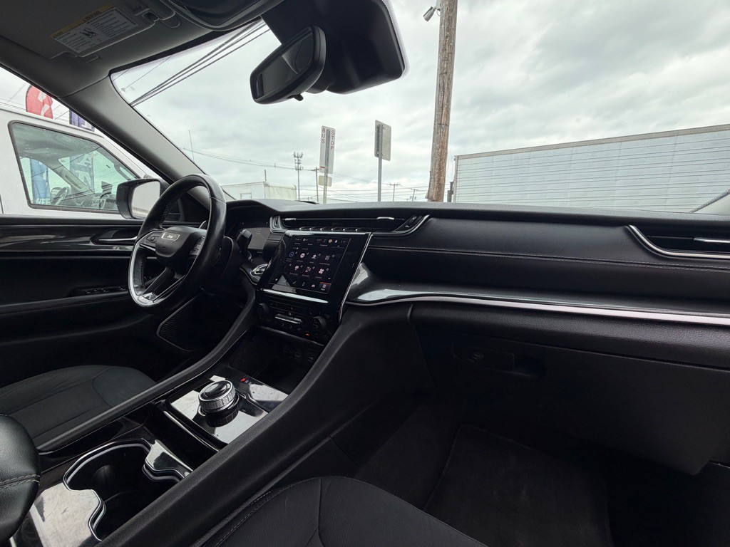 2021 Jeep Grand Cherokee Image 32