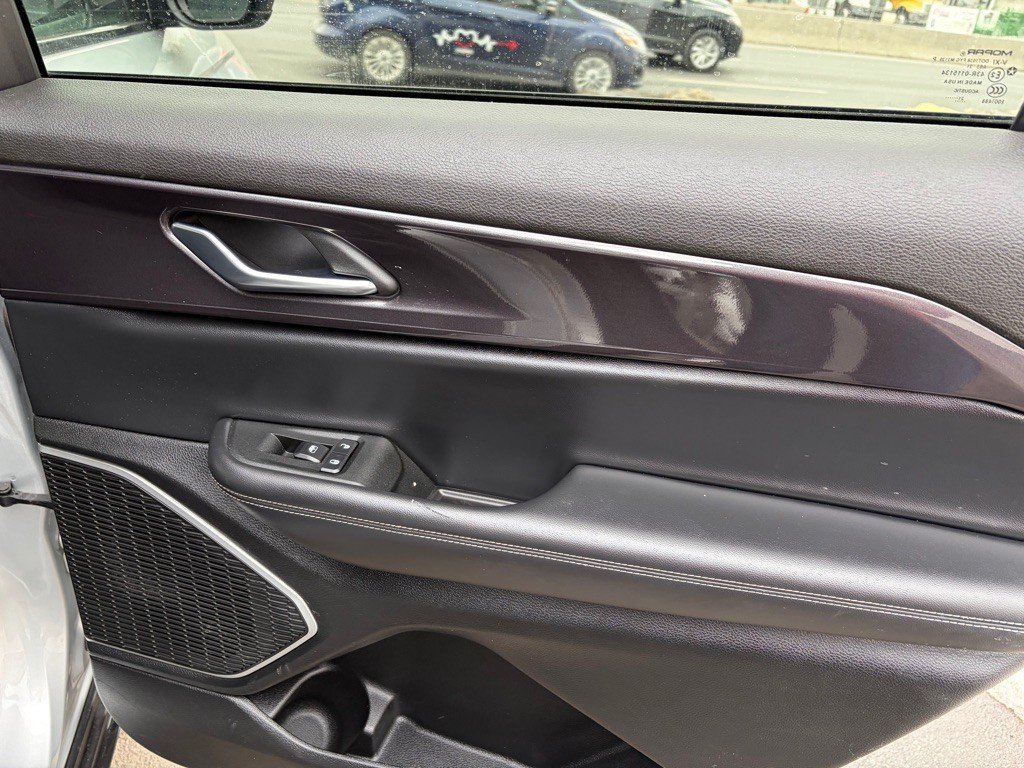 2021 Jeep Grand Cherokee Image 33