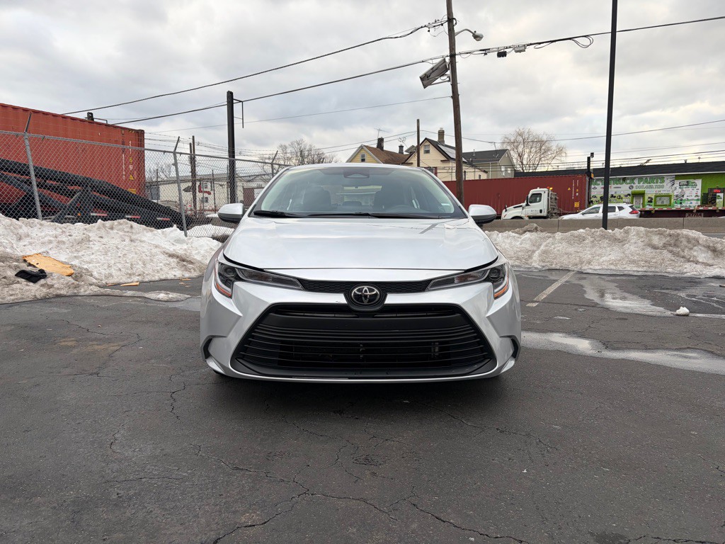 2023 Toyota Corolla Image 2