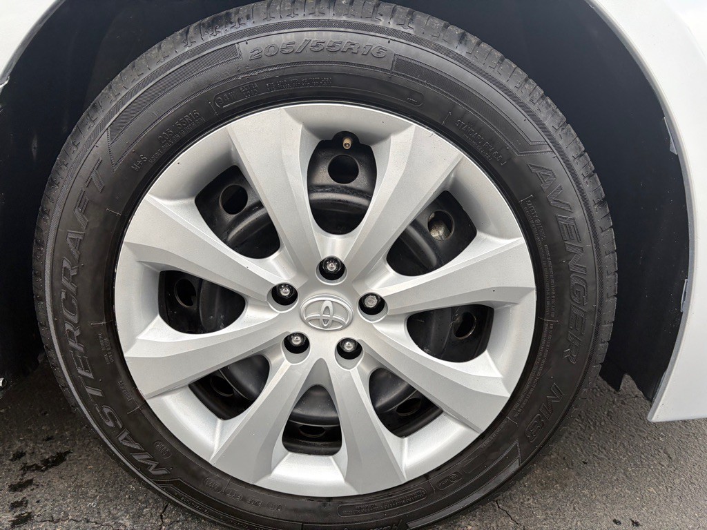 2023 Toyota Corolla Image 35