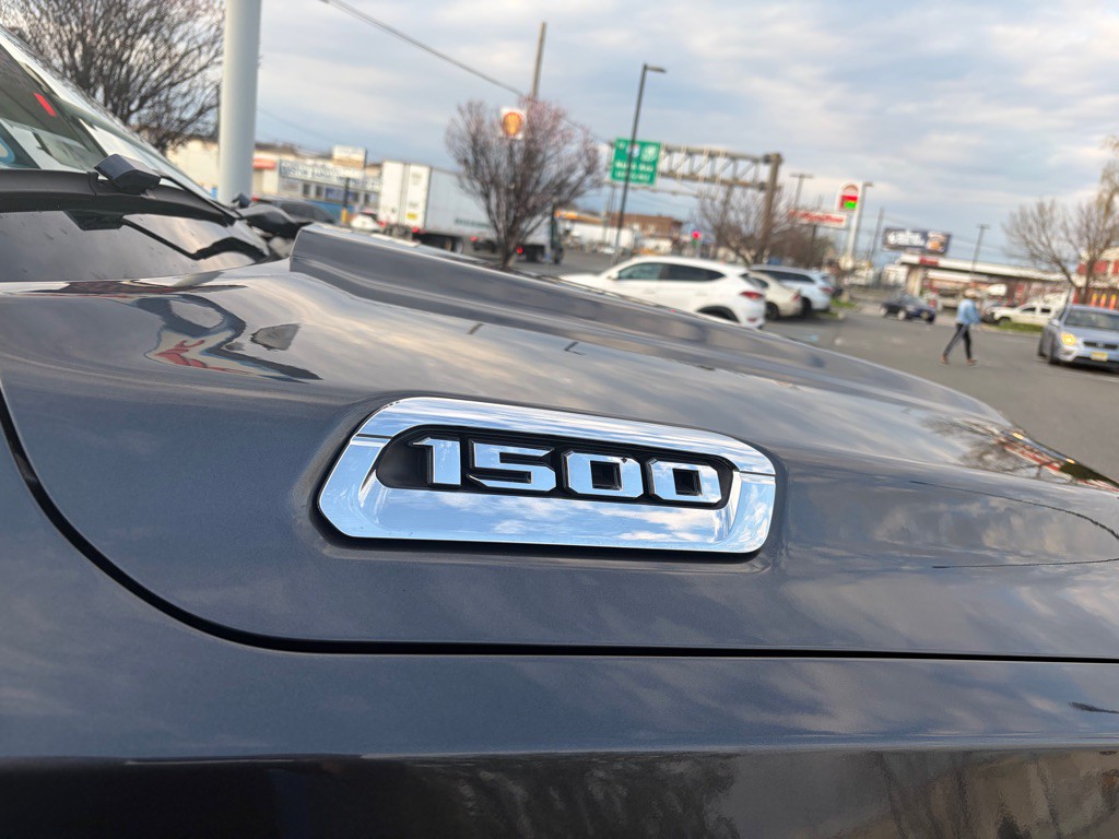 2020 RAM 1500 Image 9