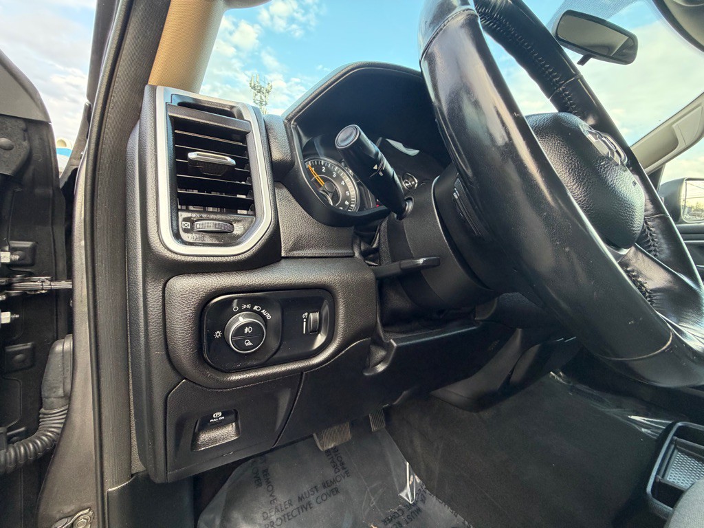 2020 RAM 1500 Image 16