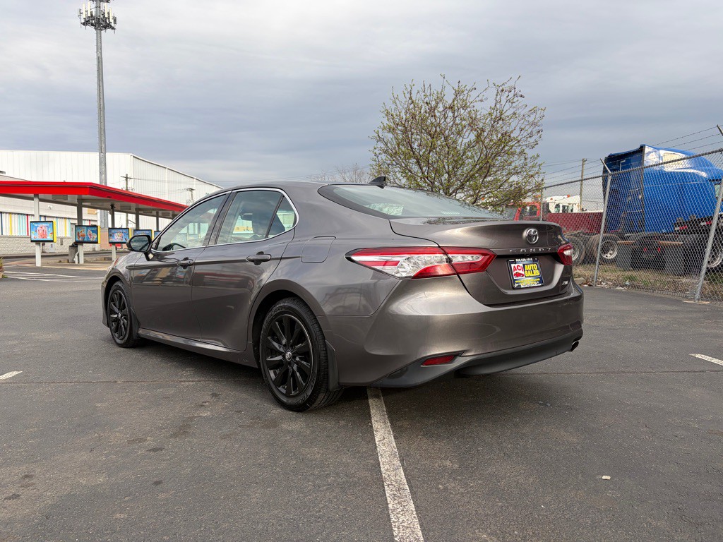 2019 Toyota Camry Image 5