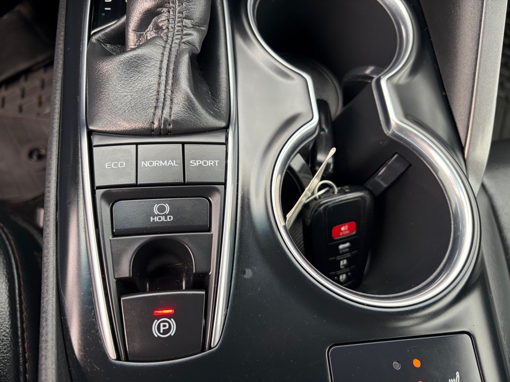 2019 Toyota Camry Image 24