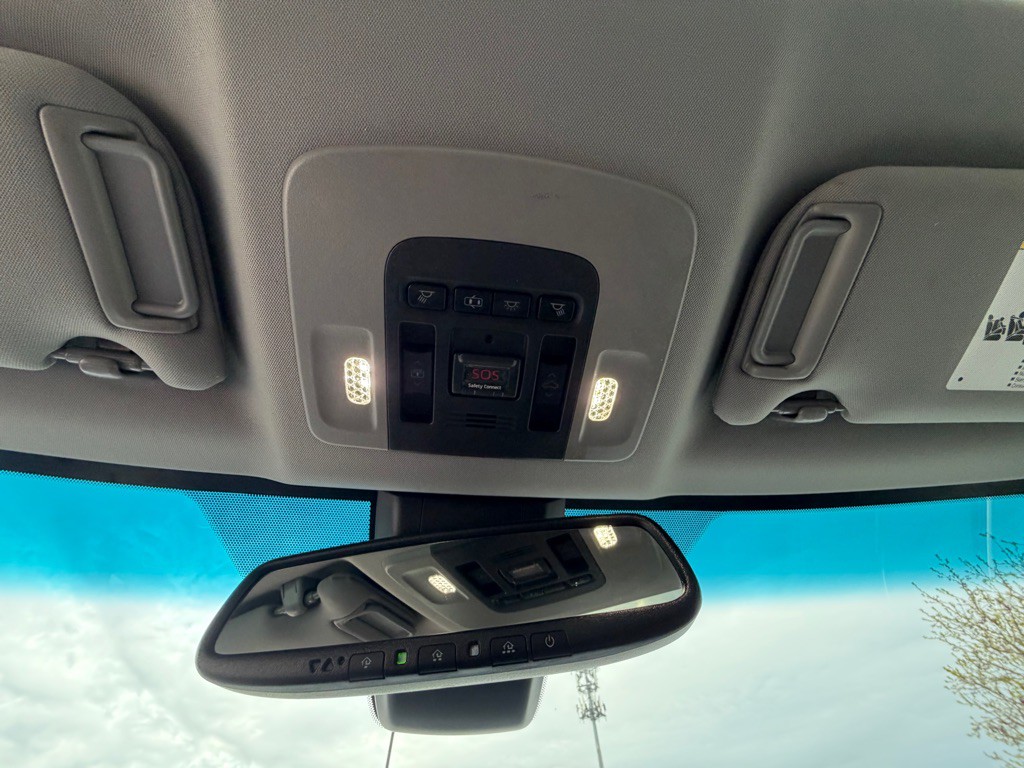 2019 Toyota Camry Image 26