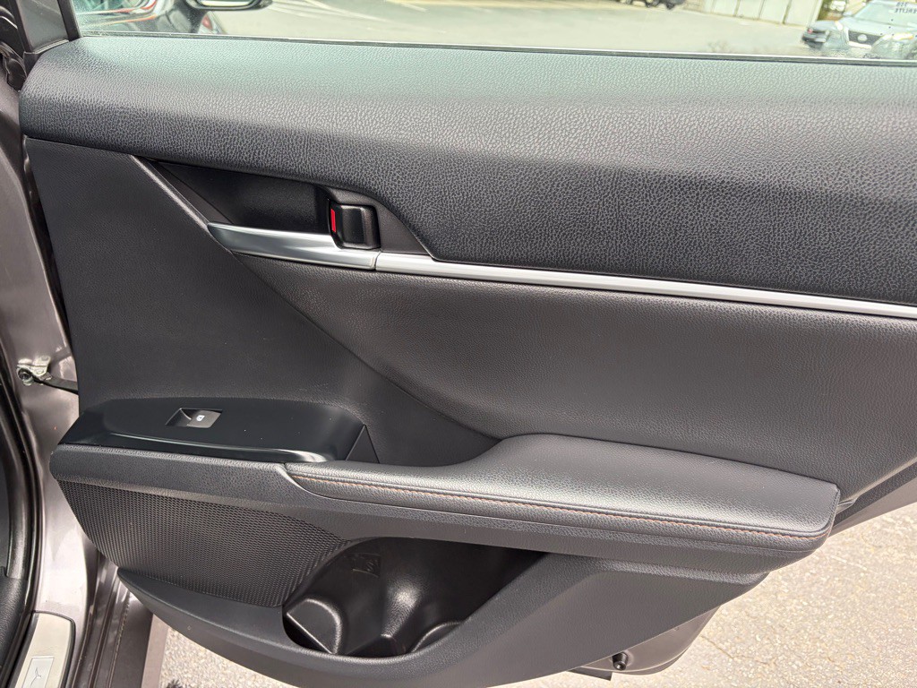 2019 Toyota Camry Image 30