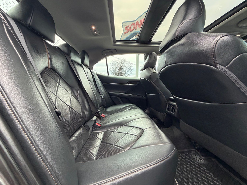 2019 Toyota Camry Image 31