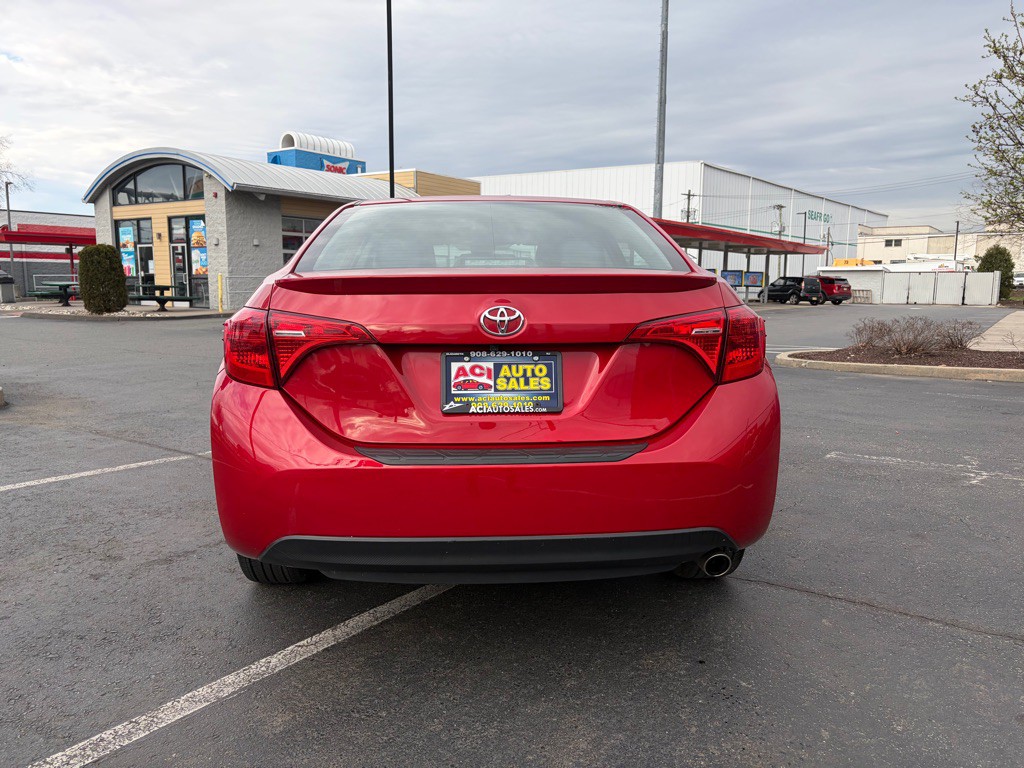 2017 Toyota Corolla Image 6