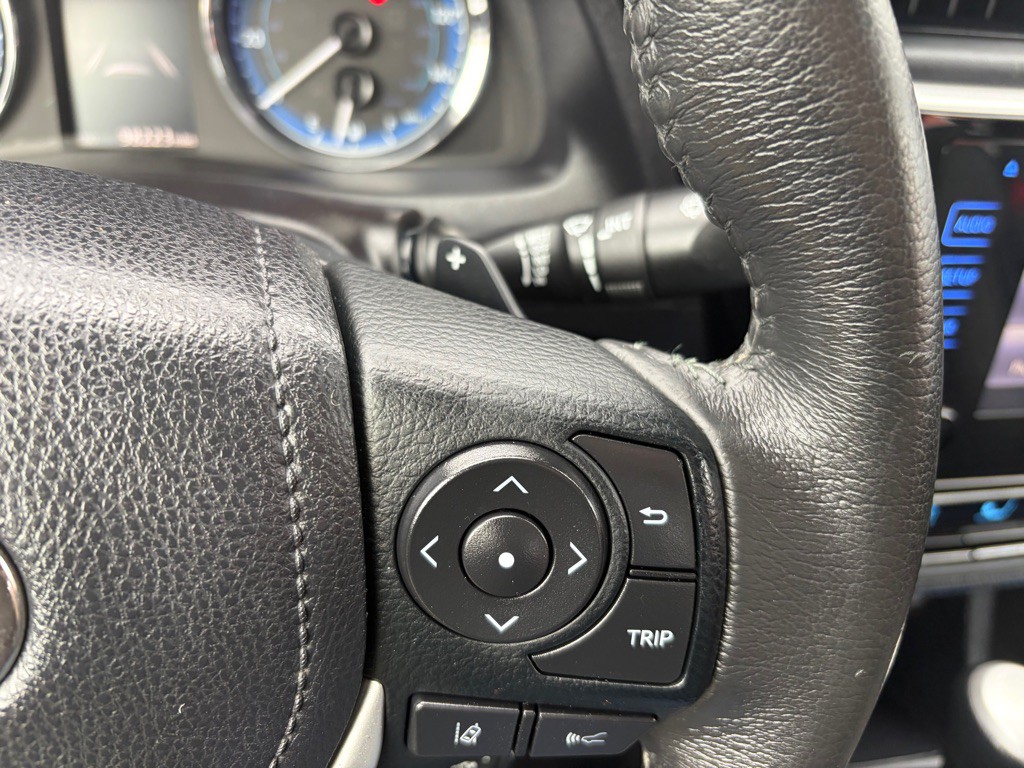 2017 Toyota Corolla Image 17