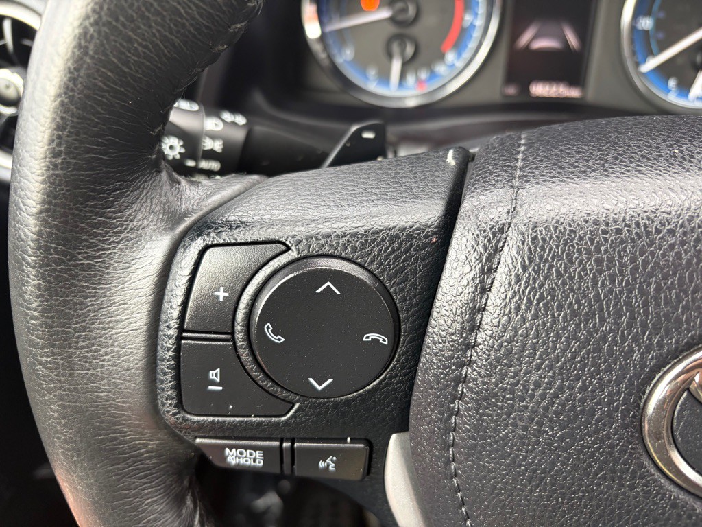 2017 Toyota Corolla Image 18