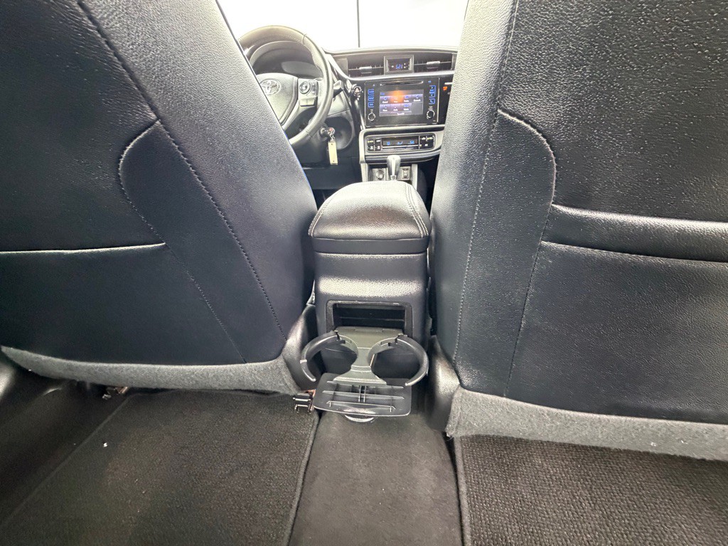 2017 Toyota Corolla Image 30