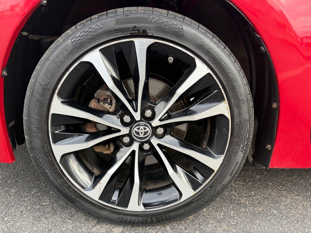 2017 Toyota Corolla Image 33