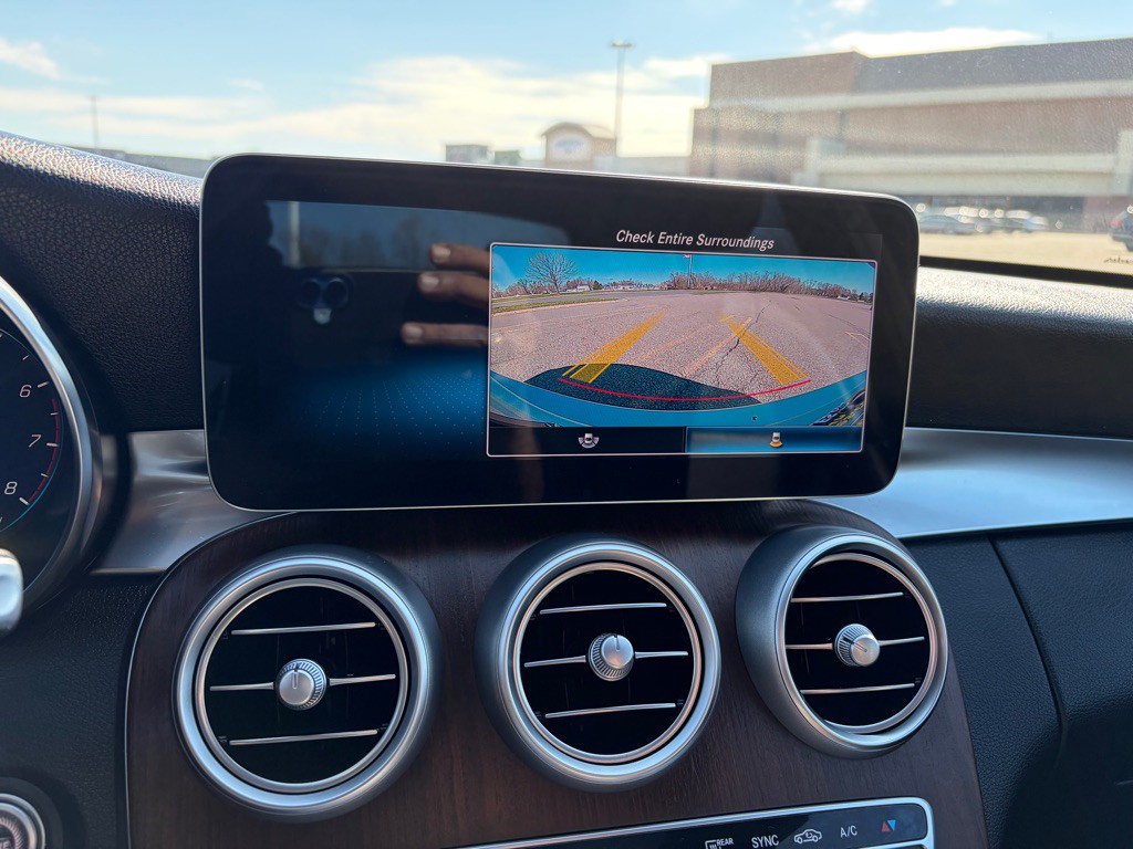 2021 Mercedes-Benz C-Class Image 24