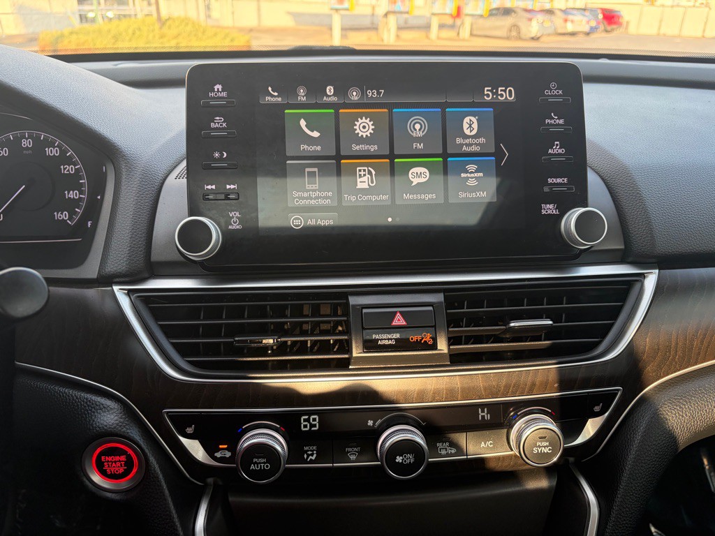 2019 Honda Accord Image 21