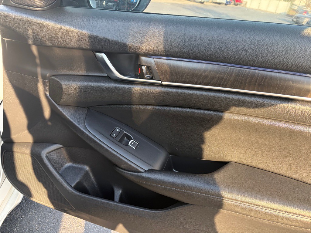 2019 Honda Accord Image 27