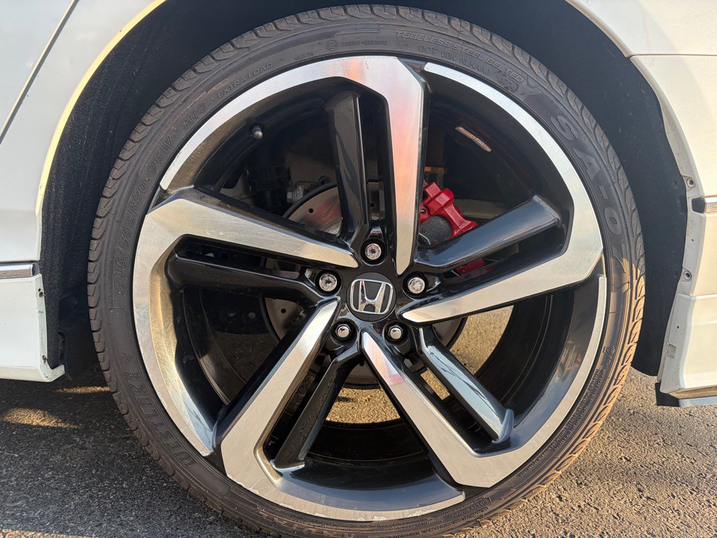 2019 Honda Accord Image 37