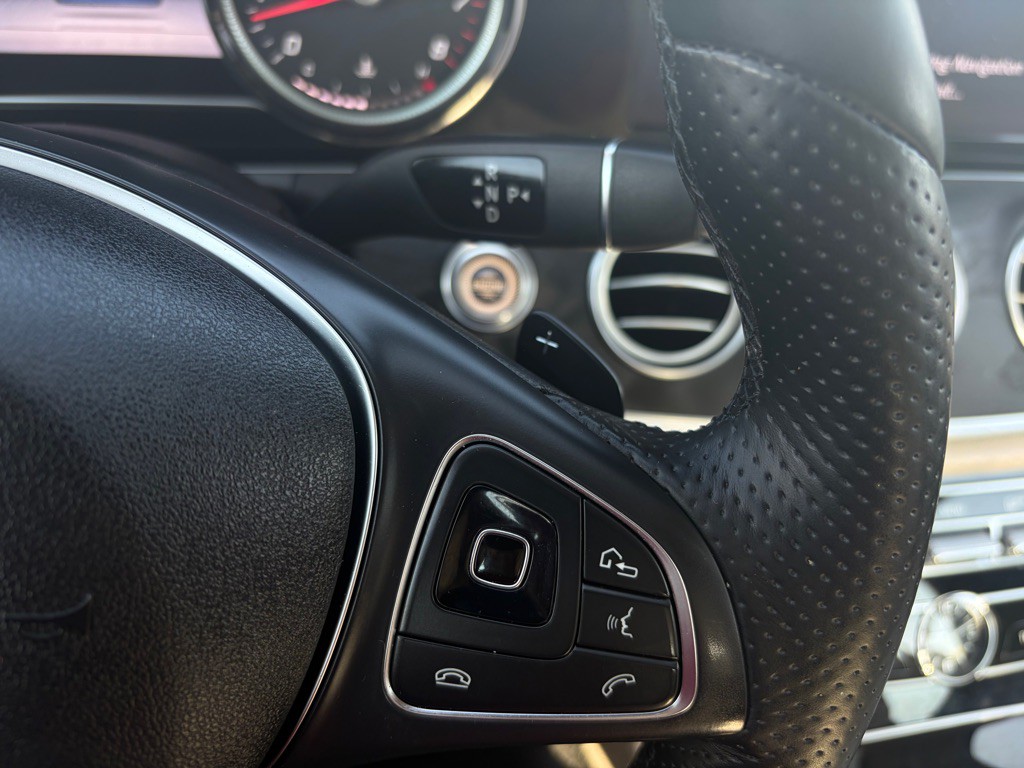 2017 Mercedes-Benz E-Class Image 23