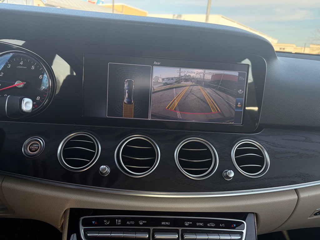 2017 Mercedes-Benz E-Class Image 25