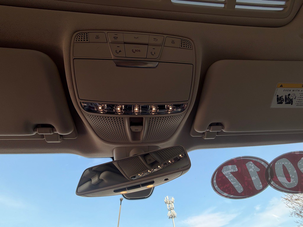 2017 Mercedes-Benz E-Class Image 30