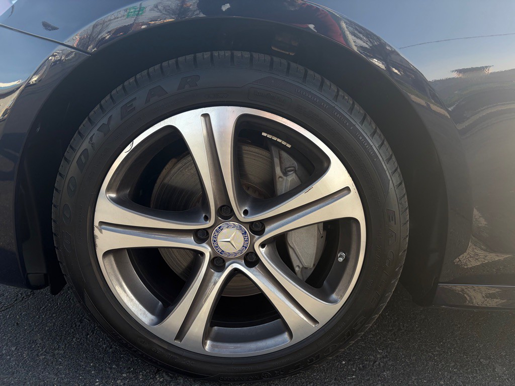 2017 Mercedes-Benz E-Class Image 42