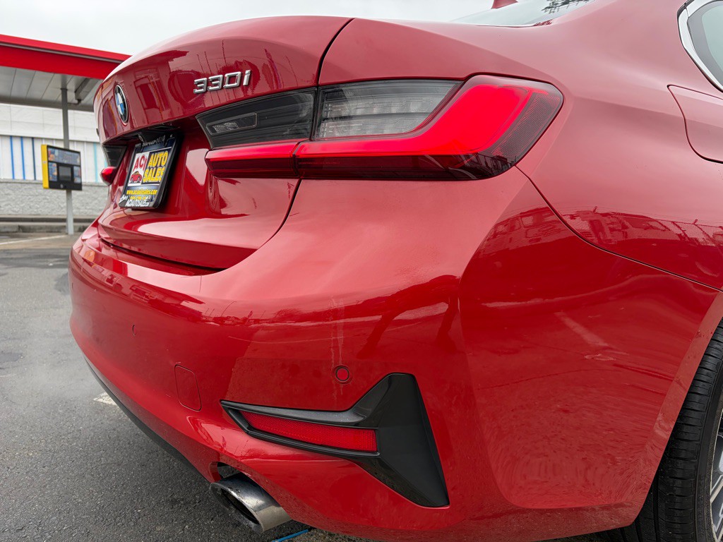 2021 BMW 3 Series Image 10