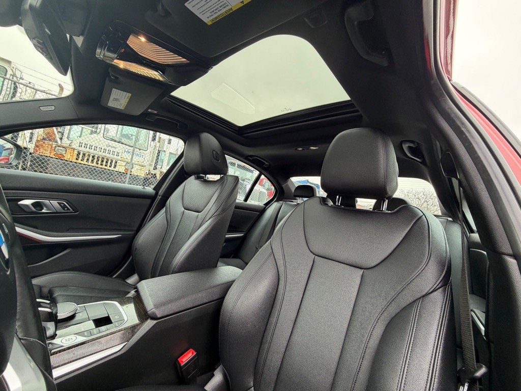 2021 BMW 3 Series Image 16