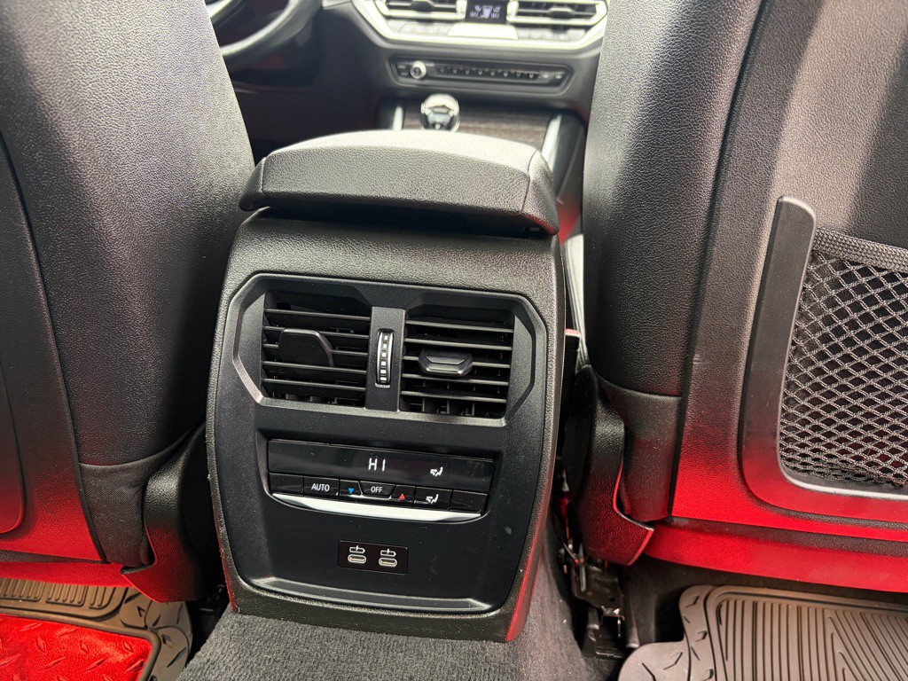 2021 BMW 3 Series Image 37